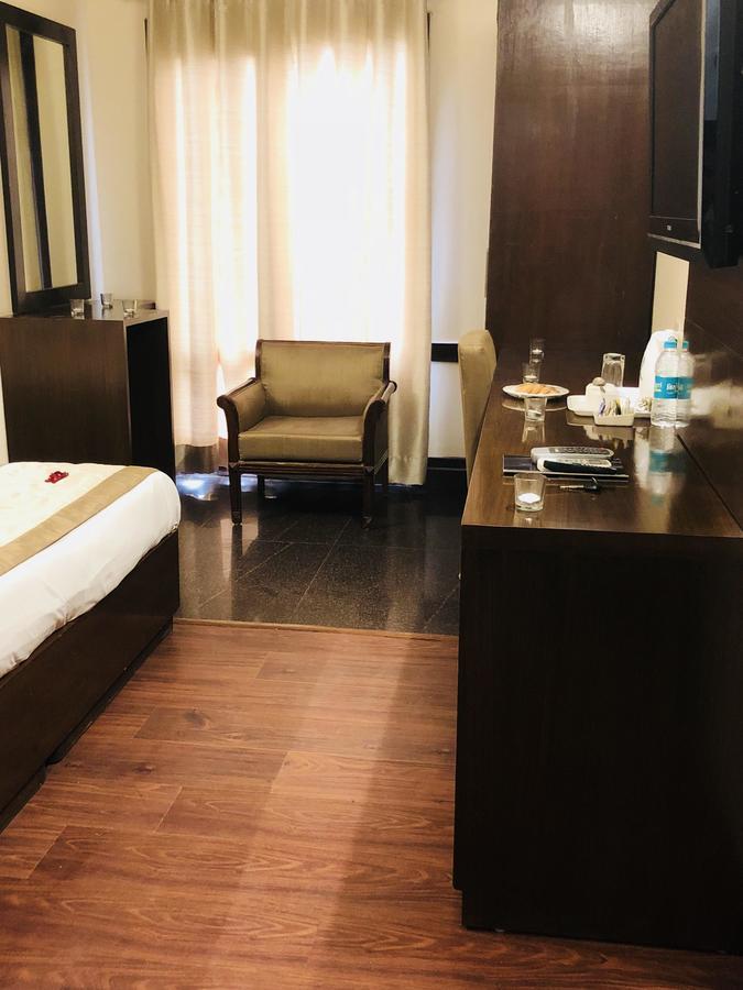 Regale Inn 新德里 外观 照片